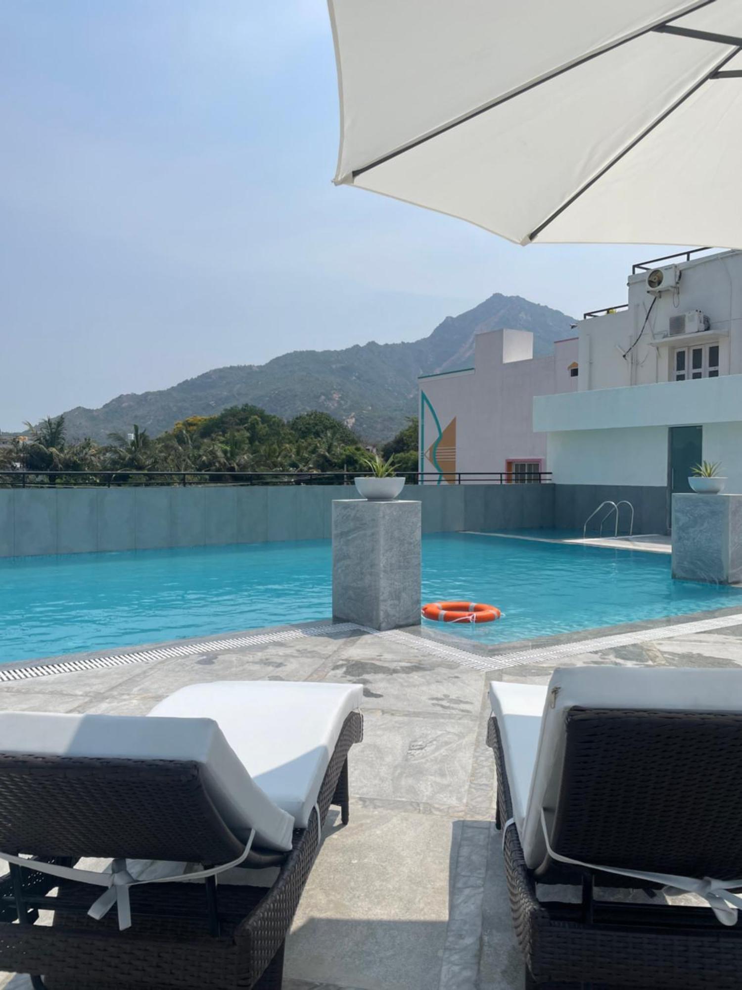Aashreya Suites Tiruvannāmalai Eksteriør billede